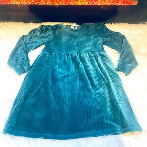 Gap kids beautiful Green dress size 8 M. Perfect condition, wore once.